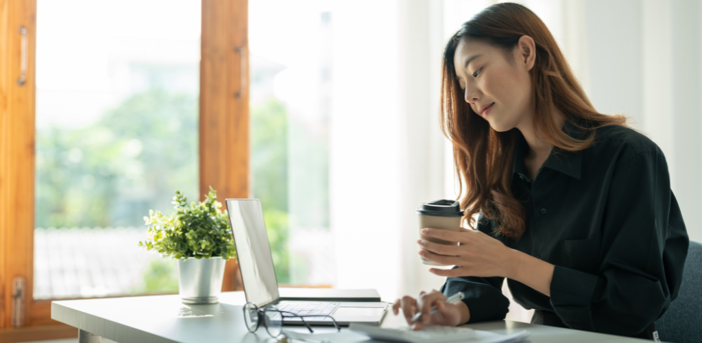 woman working on laptop